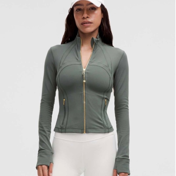 Lululemon Define Cropped Jacket Nulu Dark Forest Green / Gold Trim Sz 2 Like NEW - Picture 5 of 7